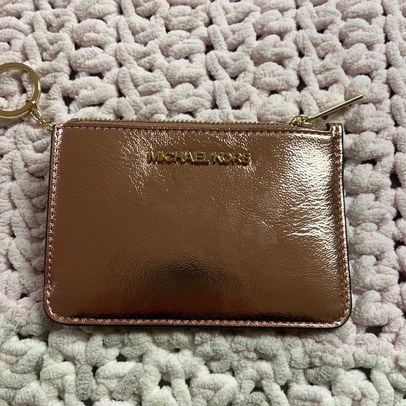 NWT Rose Gold Michael Kors Card holder/Coin Pouch - Picture 1 of 3